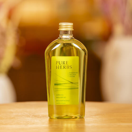 ein Produktbild von: PURE HERBS – Haarshampoo, 250 ml
