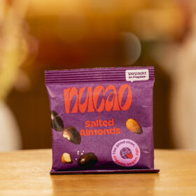 Produktbild: Nucao Schokonüsse – Salted Almonds 60g